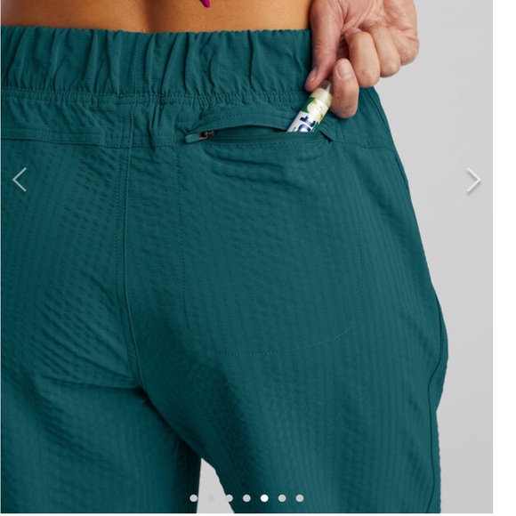 Hard to Find! New Title Nine Slaycation Cropped Textured Pant, Black, Medium - Picture 10 of 12